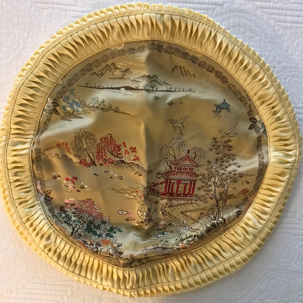 Vintage Yellow Gold Round Decorative Pillow Cushion Cover with Asian Landscape